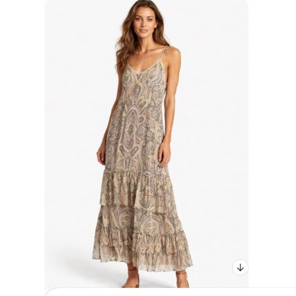 Love Sam Dresses & Skirts - NWOT LOVE SAM Malta Paisley Maxi Dress Size Medium